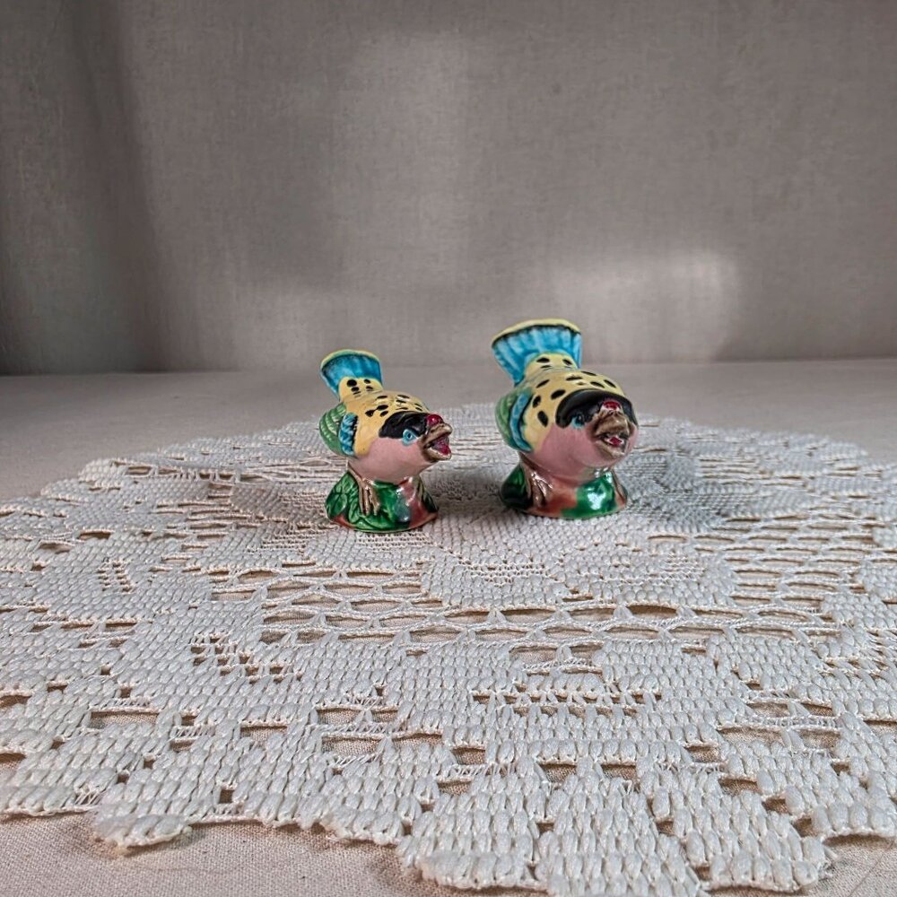 Vintage Japan Ceramic Bird Salt & Pepper Shakers Hand-Painted Colorful Design